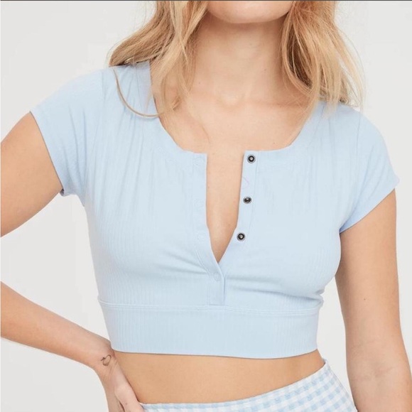 aerie Tops - OFFLINE By Aerie Real Me Henley Crop Tee | Beach Picnic | Small